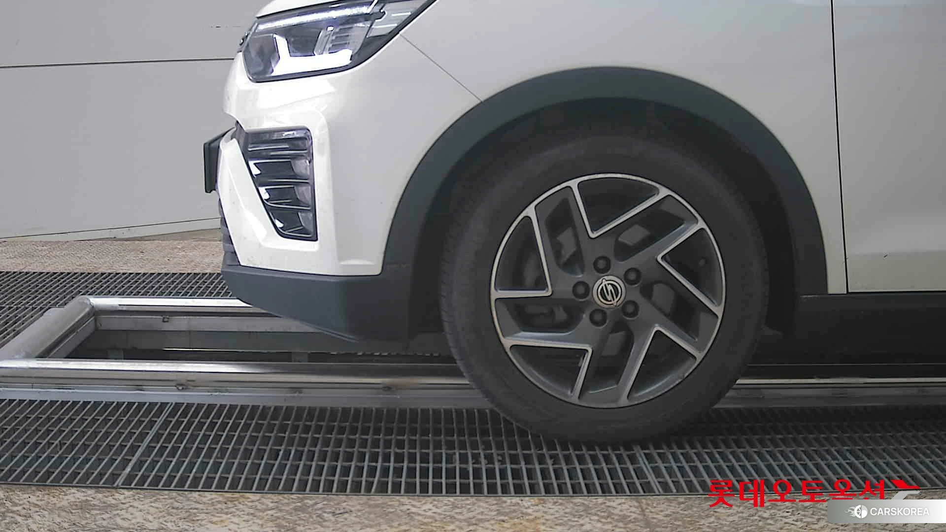 SsangYong Tivoli id 3875670 из Кореи 13