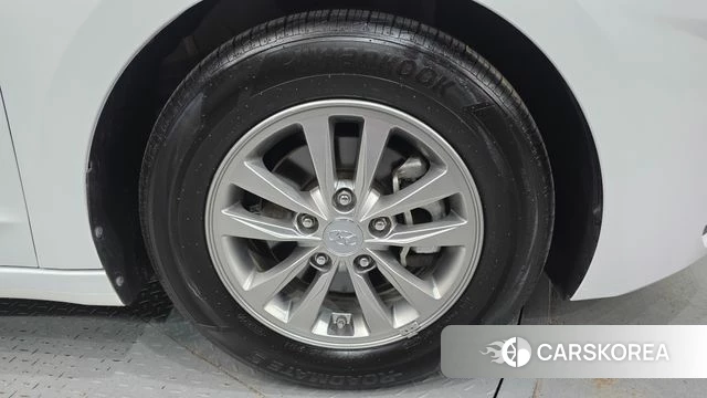 Hyundai The New Avante AD id 4581577 из Кореи 13