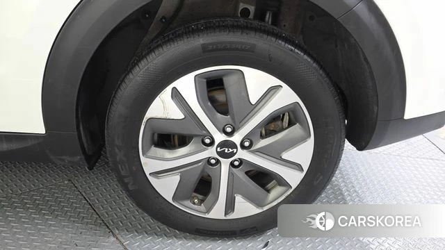 Kia Niro Plus id 4608546 из Кореи 13