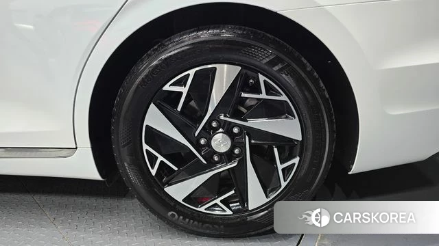 Hyundai The New Grandeur IG Hybrid id 4697453 из Кореи 13