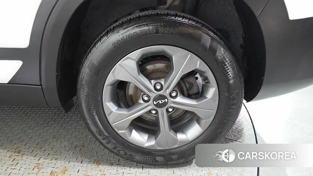 Kia Seltos id 4395772 из Кореи 13