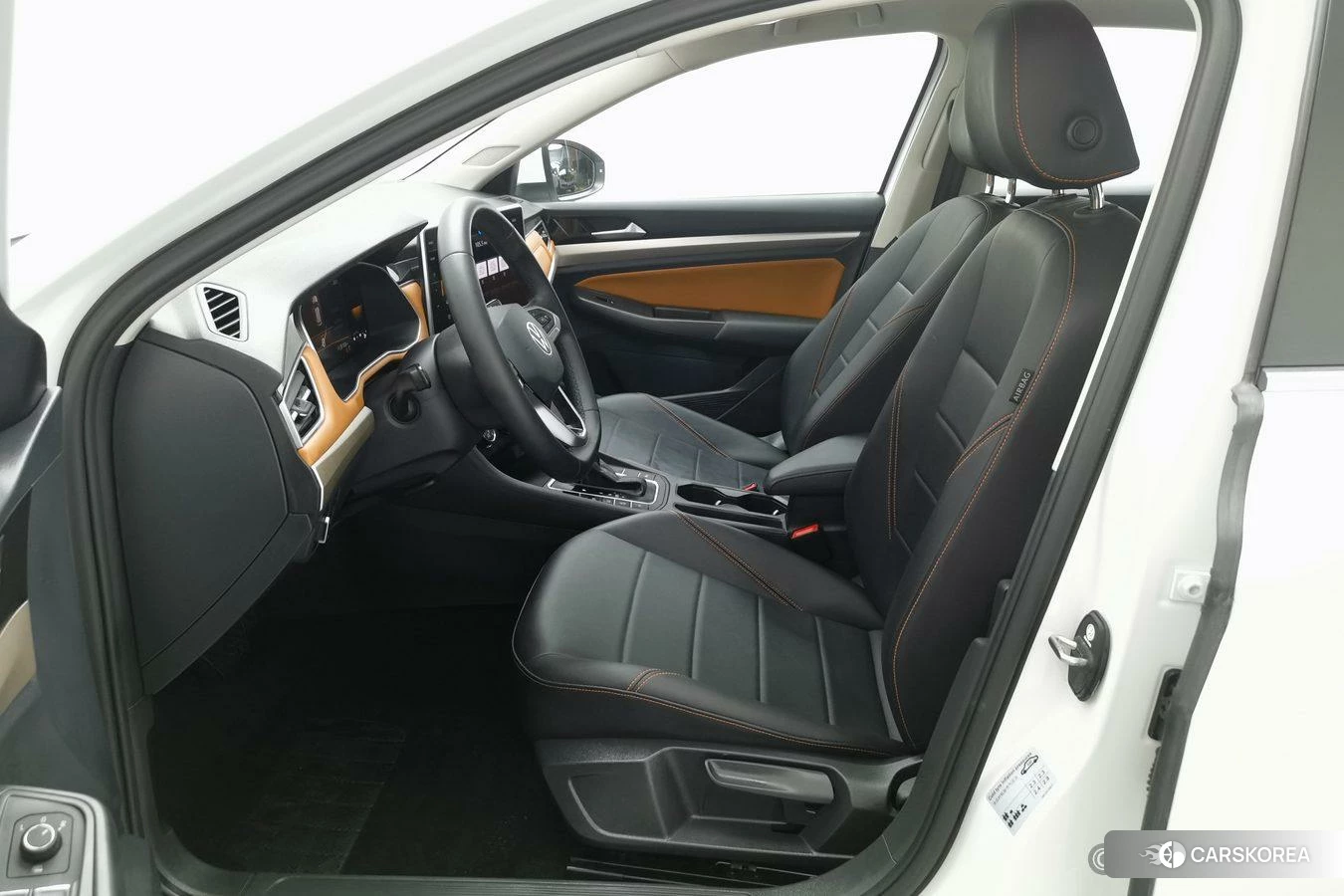 Volkswagen Bora id 4439267 из Китая 13
