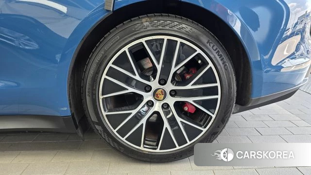 Porsche Taycan id 4464479 из Кореи 13