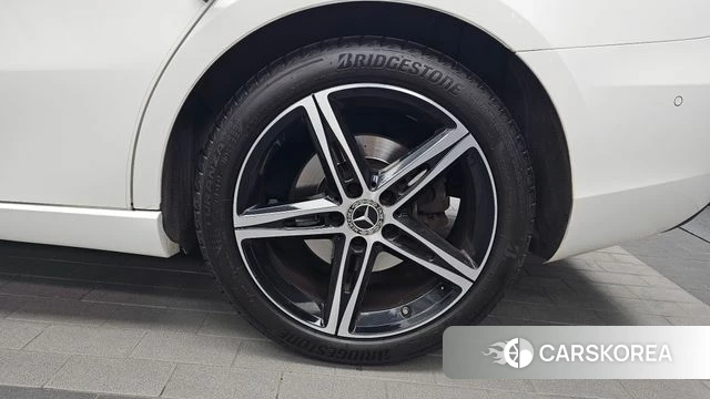 Mercedes-Benz A-Class W177 id 4688847 из Кореи 13