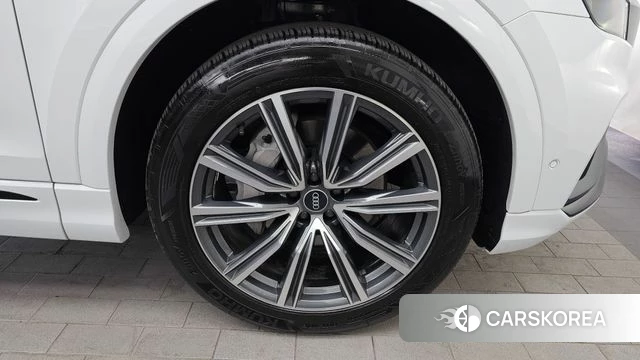 Audi Q8 (4M) id 4231928 из Кореи 13