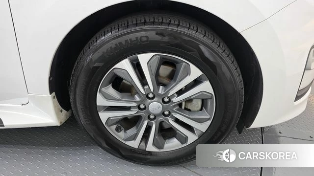 Kia The New Carnival id 4923872 из Кореи 13