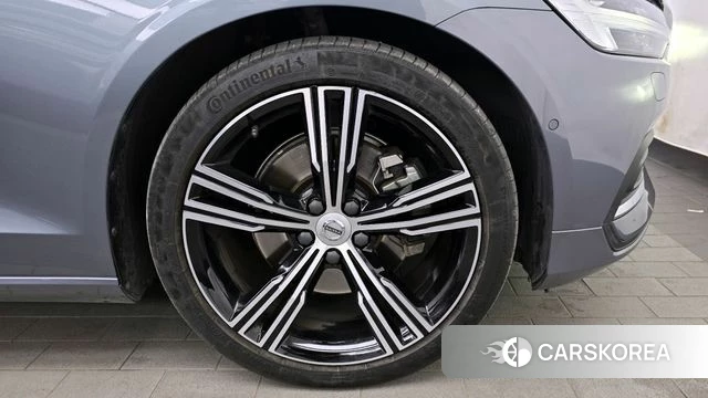 Volvo S60 3rd generation id 4231824 из Кореи 13