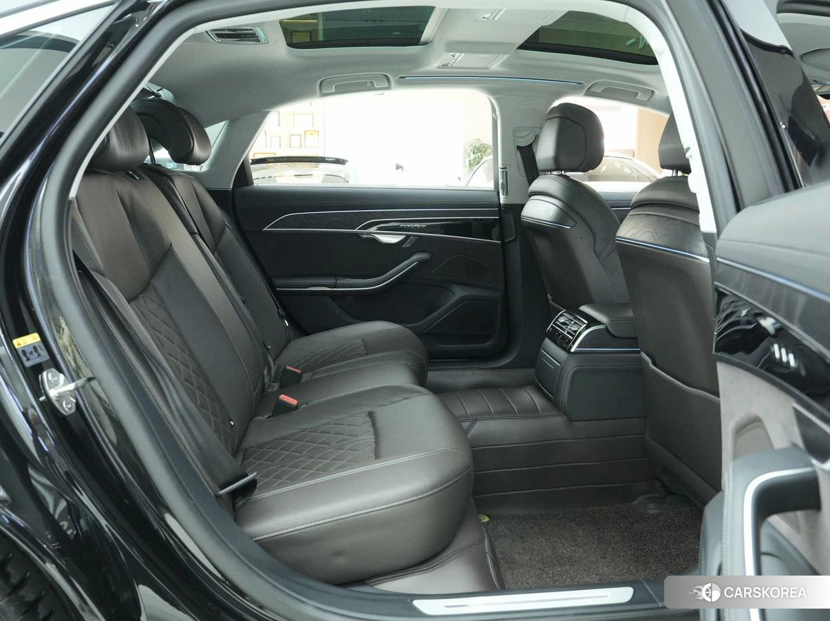 Audi A8 id 4420311 из Китая 13
