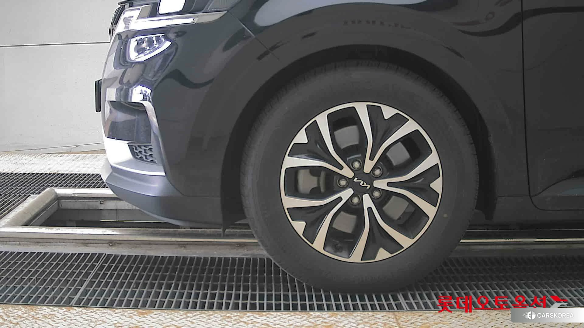 Kia Carnival id 4347364 из Кореи 13