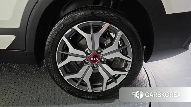 Kia Seltos id 4542893 из Кореи 13