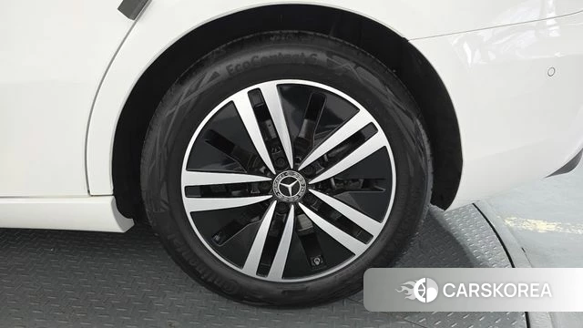 Mercedes-Benz A-Class W177 id 4529724 из Кореи 13