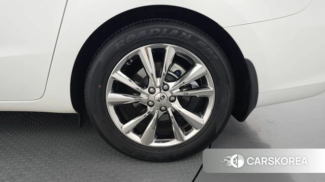 Kia The New Carnival id 4568344 из Кореи 13