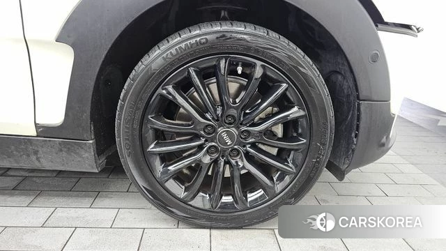 Mini Cooper D Clubman id 4573165 из Кореи 13