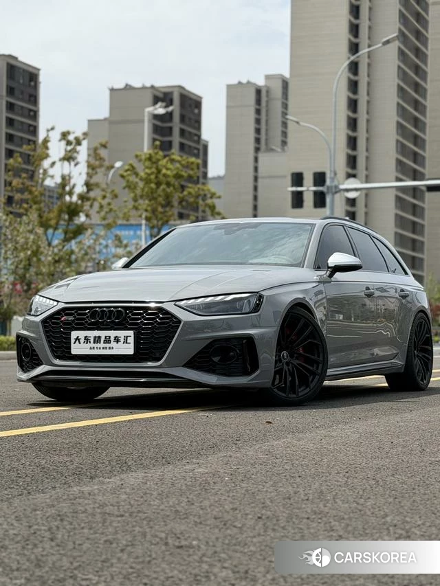 Audi RS 4 id 3908198 из Китая 13