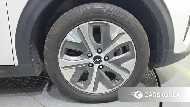 Kia Niro Plus id 4631165 из Кореи 13