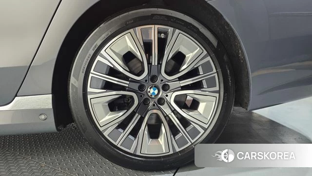 BMW 7 Series (G70) id 4585217 из Кореи 12