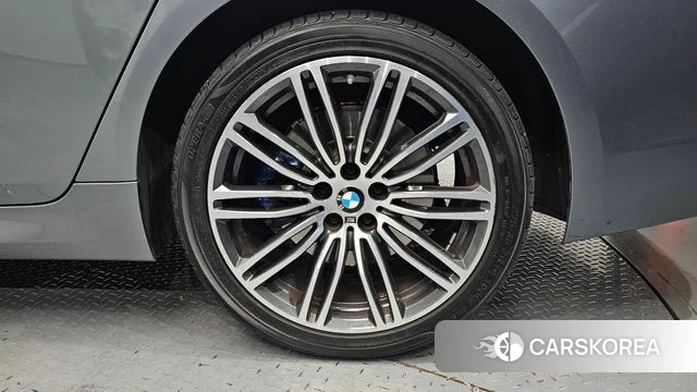 BMW 5 Series (G30) id 4305248 из Кореи 13
