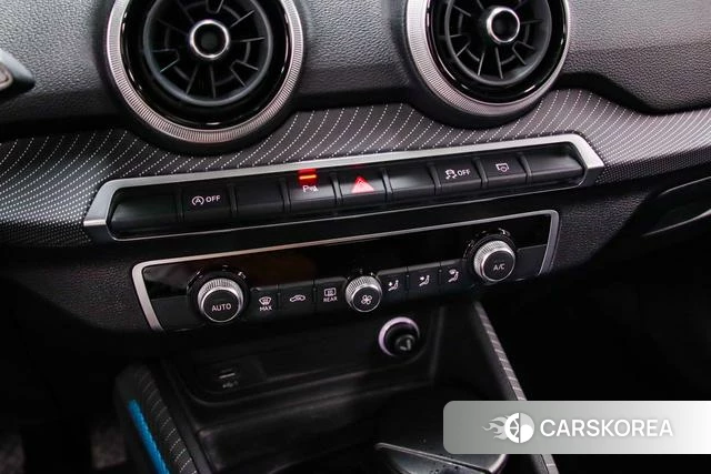 Audi Q2L id 4275629 из Китая 13
