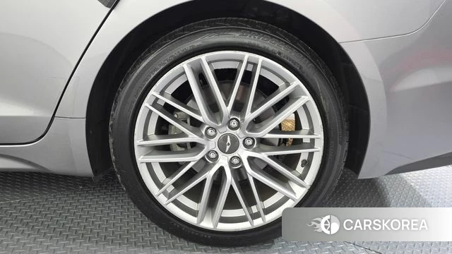 Genesis G70 id 4294656 из Кореи 13