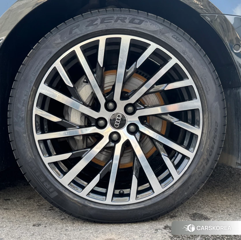 Audi A8 id 4479324 из Китая 13