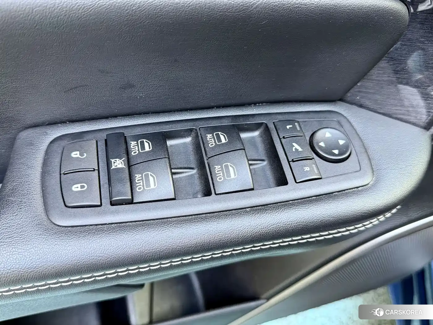 Jeep Commander PHEV id 4559840 из Китая 13