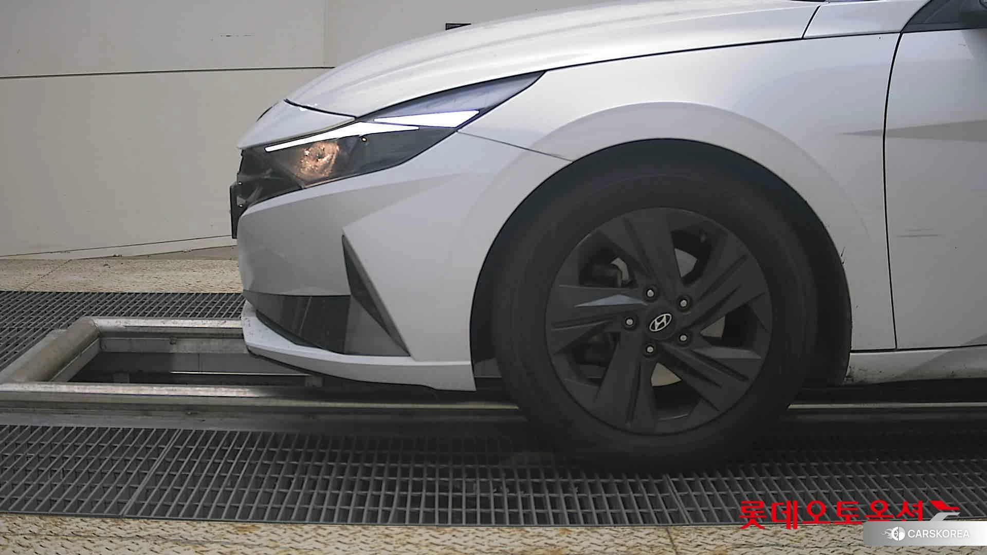 Hyundai Avante Hybrid id 4902383 из Кореи 13