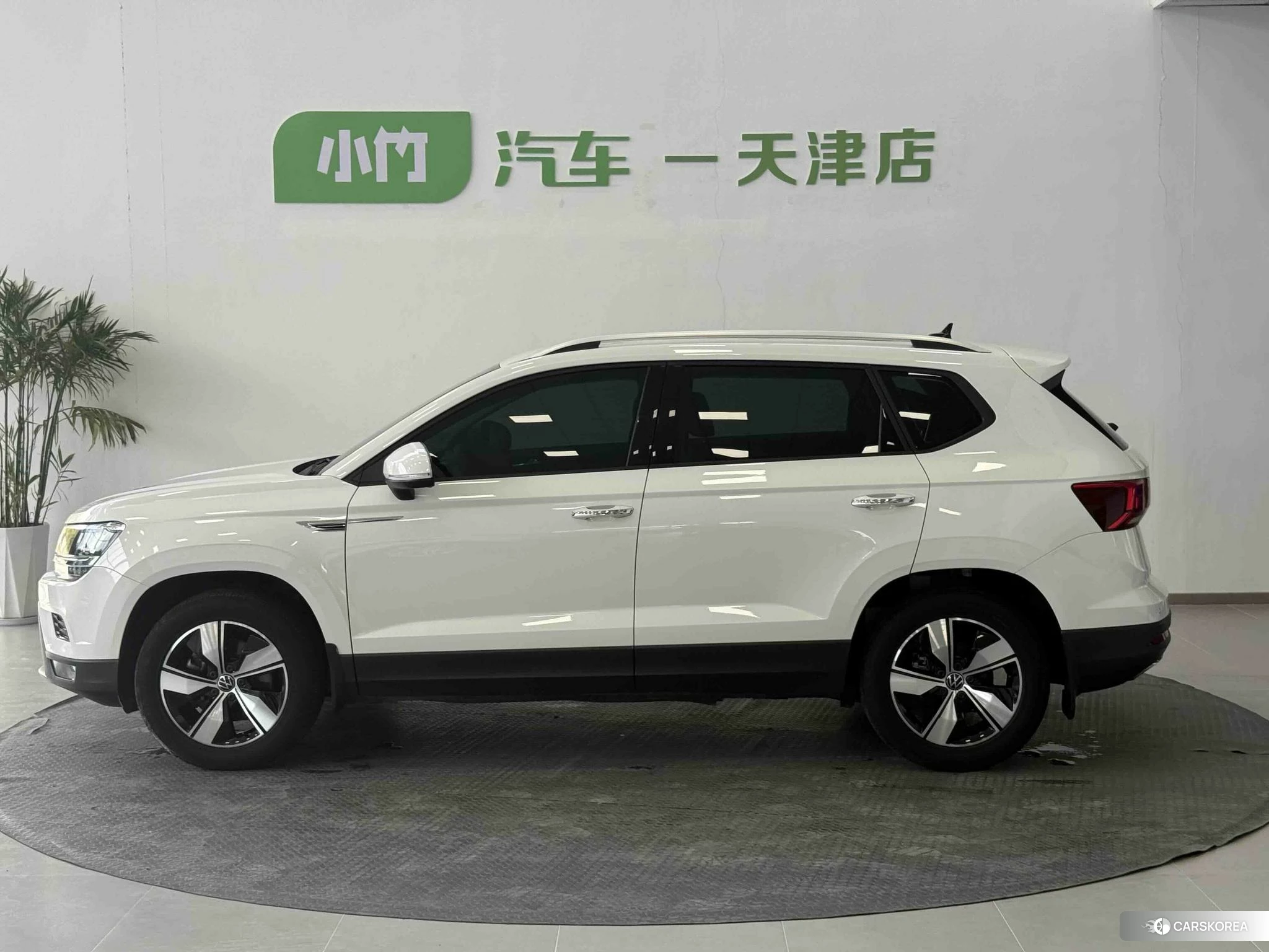 Volkswagen Tuyue id 4515074 из Китая 13