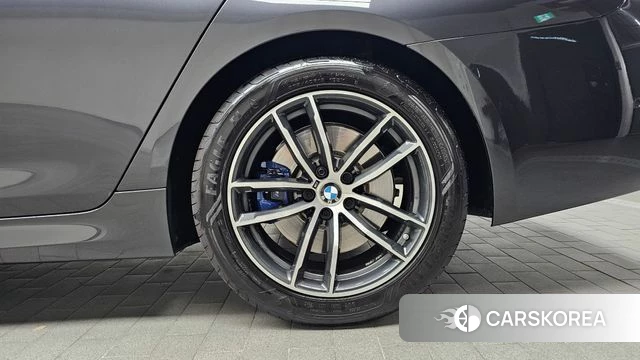 BMW 5 Series (G30) id 4463076 из Кореи 13