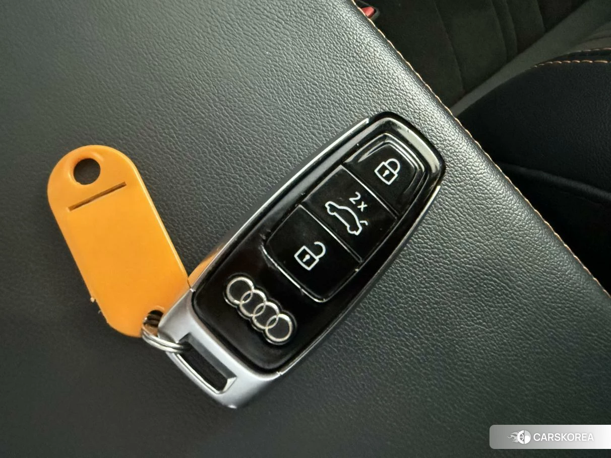 Audi e-tron id 4420010 из Китая 13
