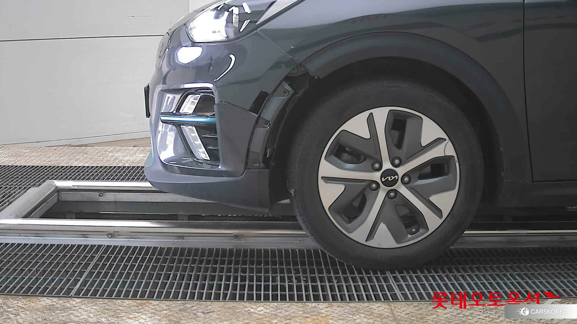 Kia Niro EV id 3875764 из Кореи 13