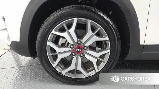 Kia Seltos id 4508099 из Кореи 13