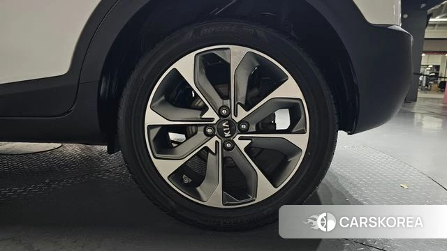 Kia Stonic id 4667821 из Кореи 13