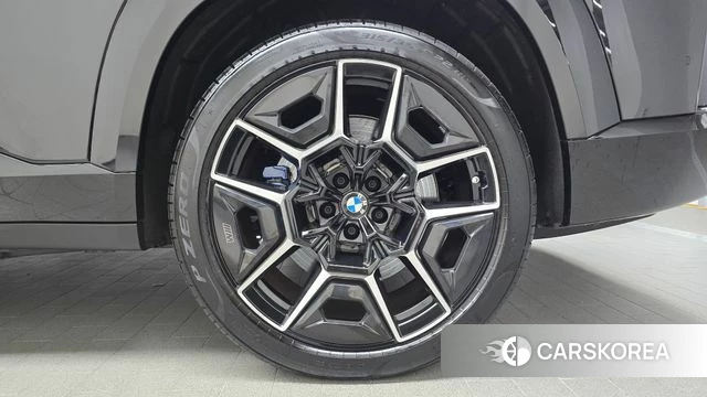 BMW XM (G09) id 4308094 из Кореи 13
