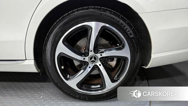 Mercedes-Benz E-Class W213 id 4225192 из Кореи 13