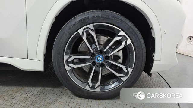 BMW iX1 (U11) id 4427439 из Кореи 13