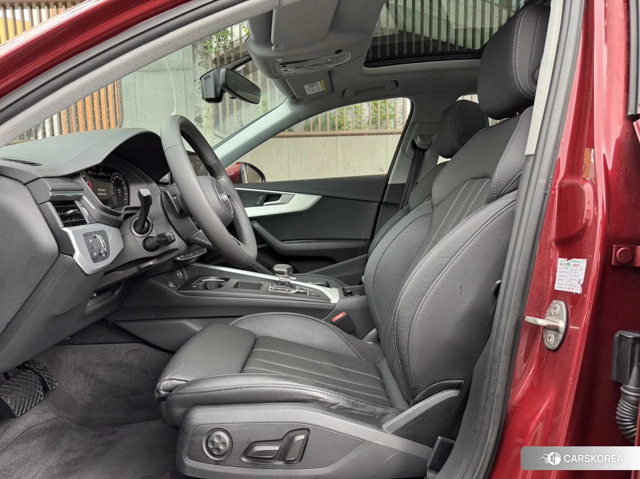 Audi A4L id 4467617 из Китая 13