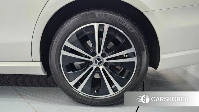 Mercedes-Benz E-Class W213 id 4593268 из Кореи 13