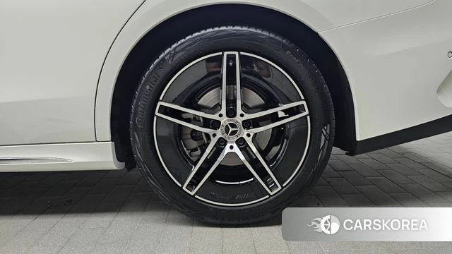 Mercedes-Benz E-Class W214 id 4607396 из Кореи 13