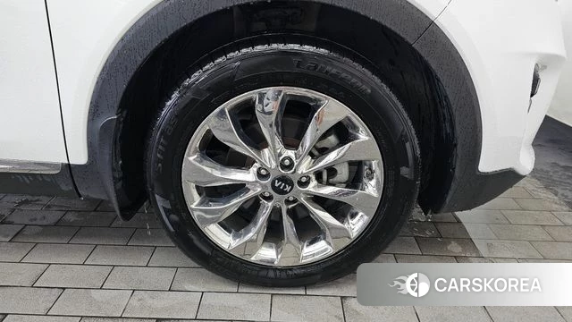 Kia The New Sorento id 4605384 из Кореи 13