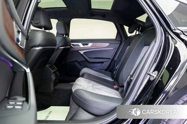 Audi A6L id 4210302 из Китая 13