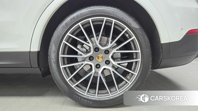 Porsche Cayenne (PO536) id 4187413 из Кореи 13