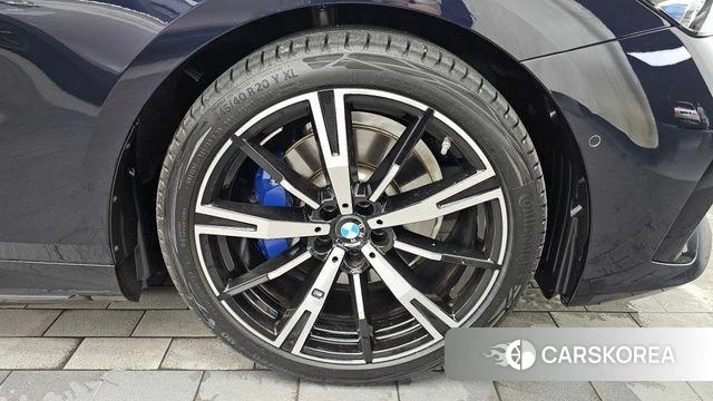 BMW 5 Series (G60) id 4729677 из Кореи 13