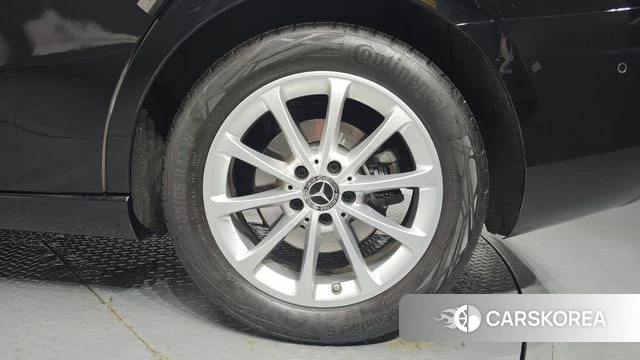 Mercedes-Benz A-Class W177 id 4362414 из Кореи 13