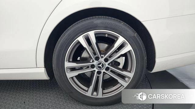 Mercedes-Benz E-Class W213 id 4401039 из Кореи 13