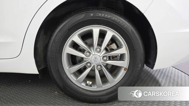 Hyundai The New Avante AD id 4689139 из Кореи 13
