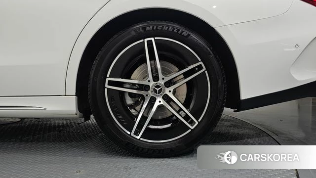 Mercedes-Benz E-Class W214 id 4302331 из Кореи 13