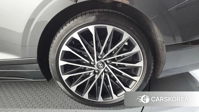Hyundai Grandeur (GN7) id 4388461 из Кореи 13