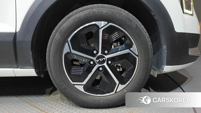 Kia Di Ol Nu Niro id 4905783 из Кореи 13