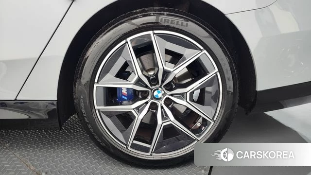 BMW 5 Series (G60) id 4715020 из Кореи 13