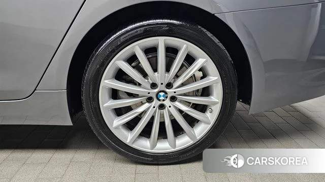 BMW 5 Series (G30) id 4613280 из Кореи 13